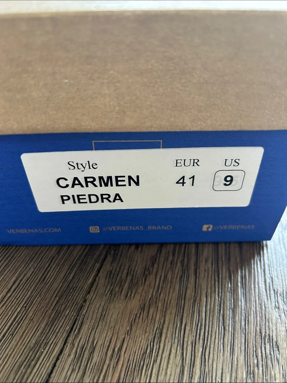 NWT Carmen verbenas espadrilles